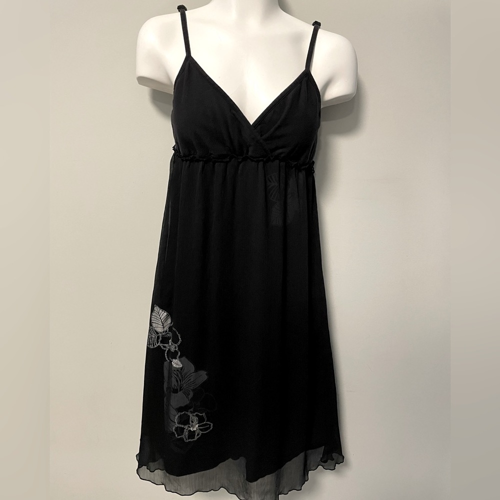 Roxy v-neck sleeveless black midi dress with adjustable spaghetti straps Size S
